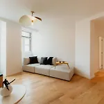 דירה Mary Pink - No Rc A - Beautiful Two-bedroom ליסבון