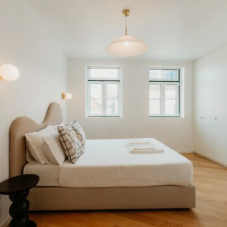 Mary Pink - No Rc A - Beautiful Two-bedroom Lisbon