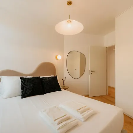 Mary Pink - No Rc A - Beautiful Two-bedroom