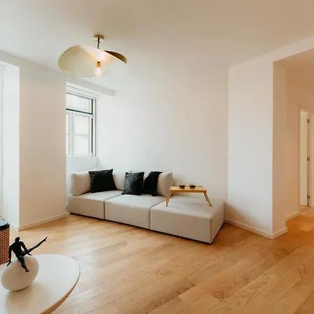 Апартаменты Mary Pink - No Rc A - Beautiful Two-bedroom Лиссабон