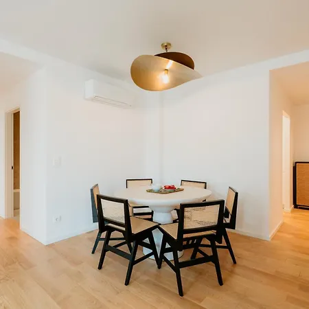 Mary Pink - No Rc A - Beautiful Two-bedroom Apartment