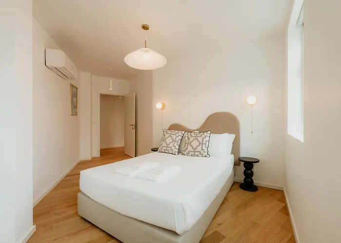Mary Pink - No Rc A - Beautiful Two-bedroom