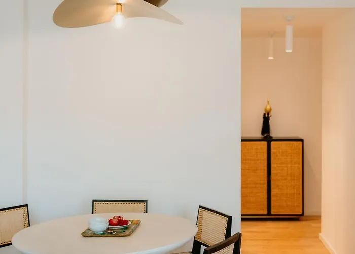 Mary Pink - No Rc A - Beautiful Two-bedroom * Лиссабон